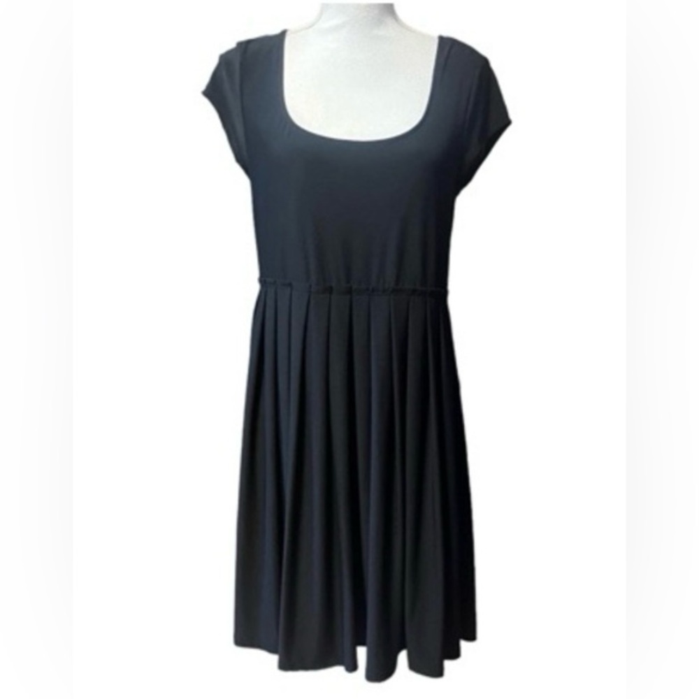 White House Black Market Black Pleated Dress NWT - Picture 2 of 5